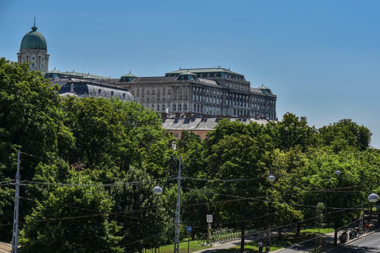 Castle Apartment With Panoramic Balcony 布达佩斯 外观 照片
